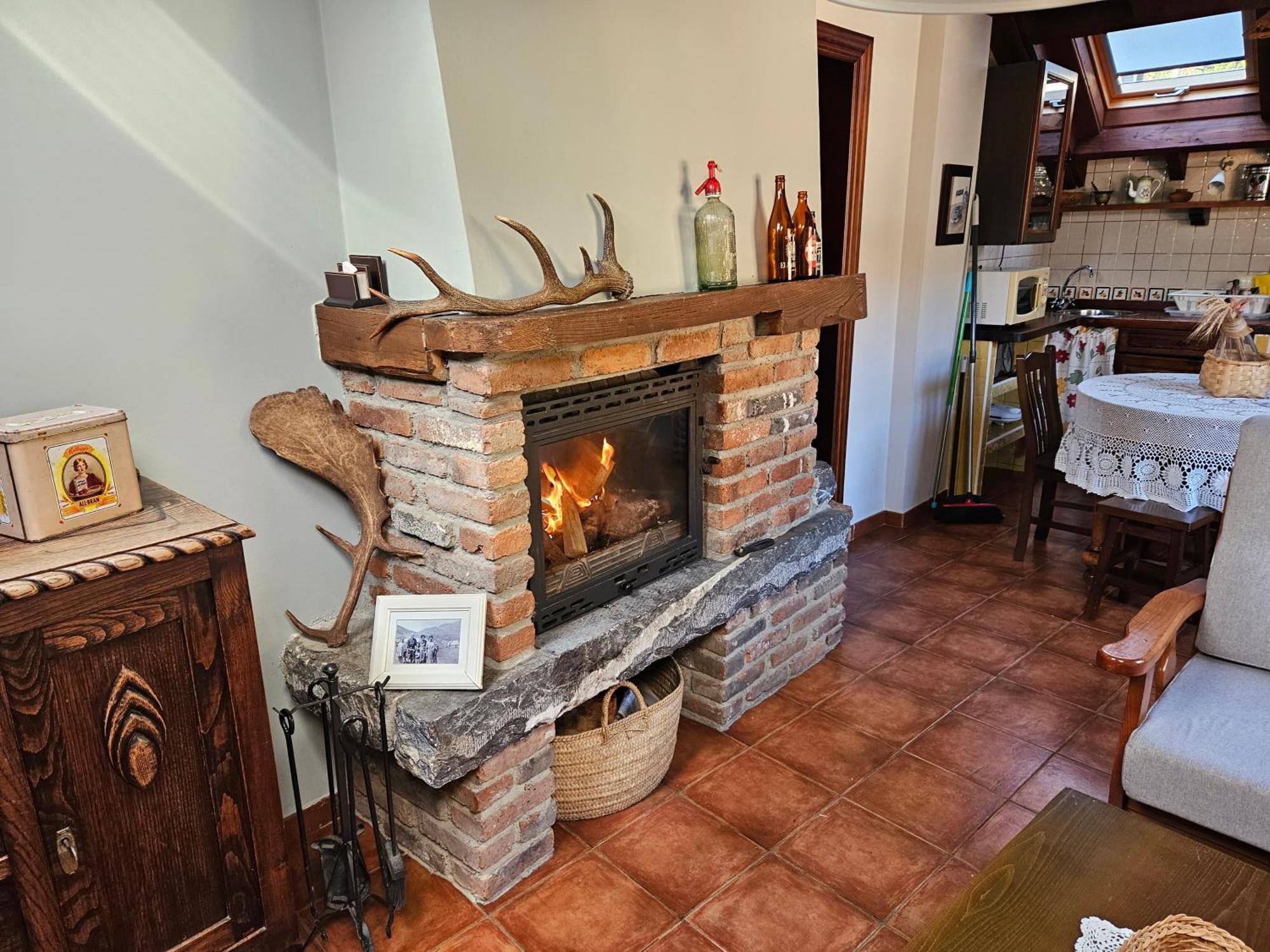 Apartamentos Rurales El Collain De Campiellos Eksteriør billede