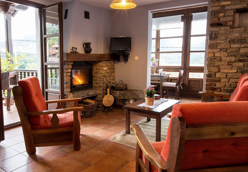 Apartamentos Rurales El Collain De Campiellos Eksteriør billede