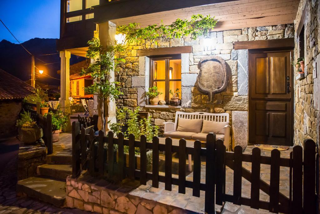Apartamentos Rurales El Collain De Campiellos Eksteriør billede